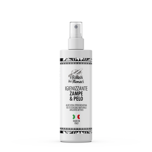 Igienizzante Zampe & Pelo 250 ml • Formulazione con Oli Essenziali Naturali • Azione Protettiva e Igienizzante • Soluzione Naturale e Profumata